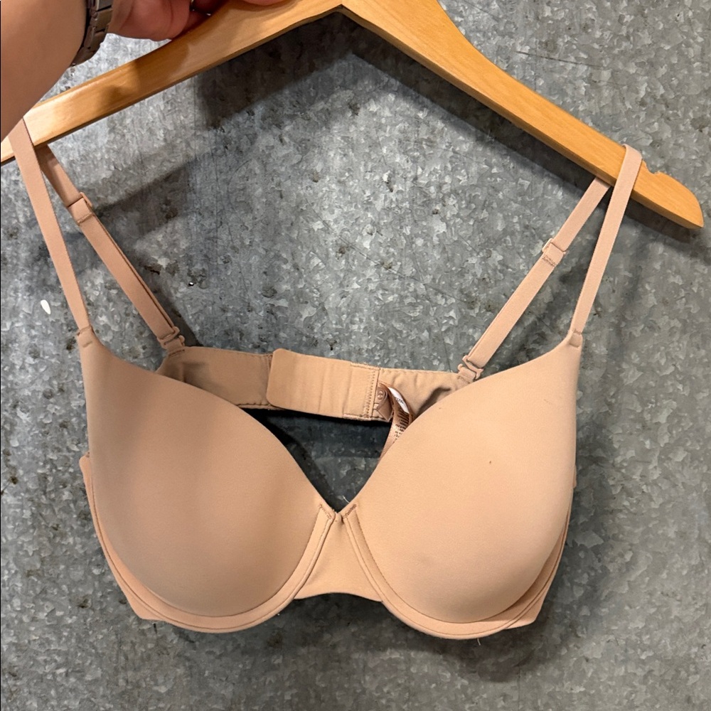 SKIMS Fits everybody bra - Picture 15 of 15